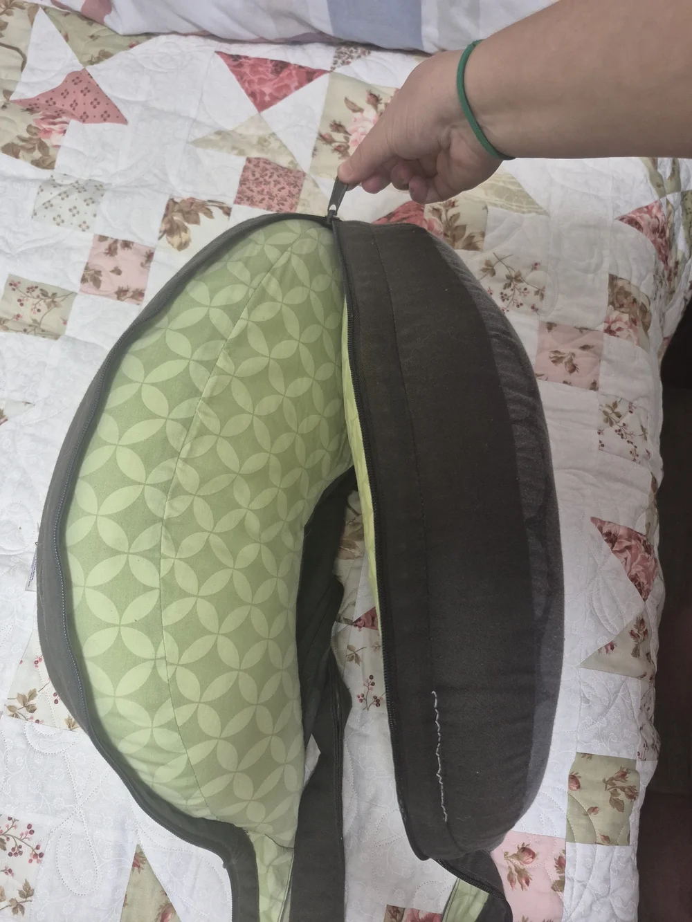 Travel BOPPY Nursing Pillow